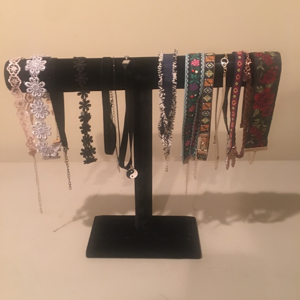 Floral and Patterned Choker Set (LOT)
